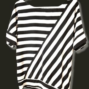 Black&white dressy blouse Sm